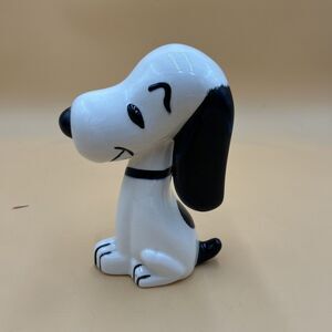 VTG Peanuts Snoopy Coin Bank Ceramic Dated 1967 Desk Office Decor Charlie Brown